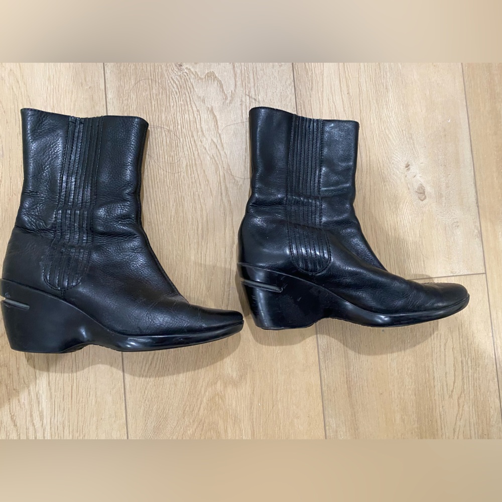 Cole Haan Nike Black Leather Women's Boots